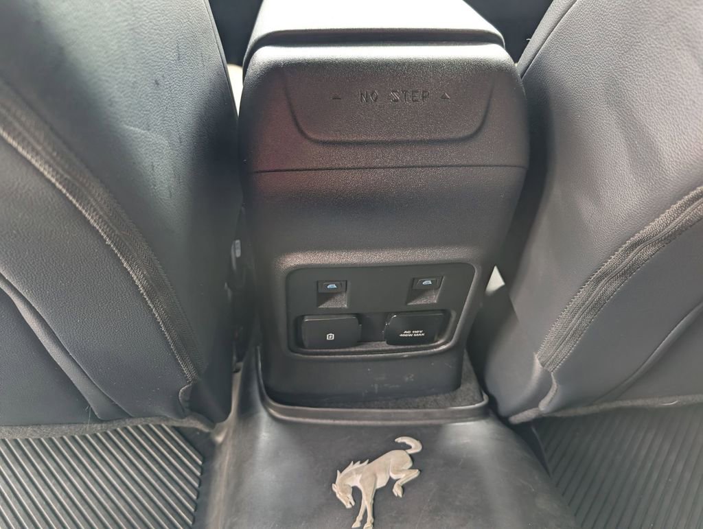 Used 2023 Ford Bronco Wildtrak AWD/4WD image 18