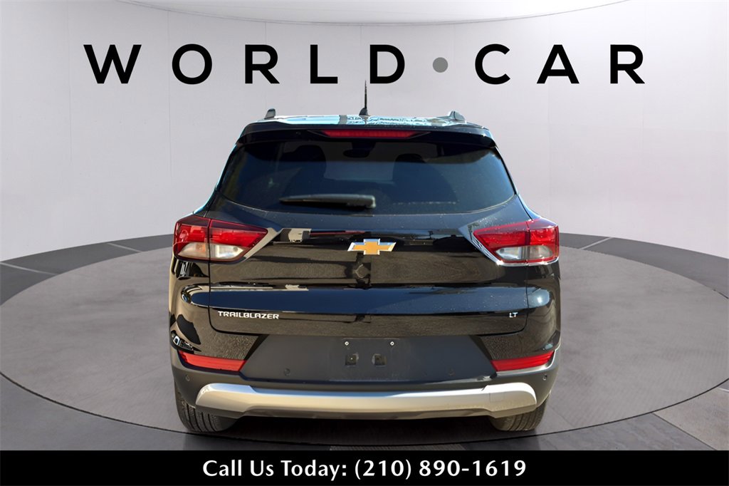Used 2025 Chevrolet TrailBlazer LT w/ LT Cold Weather Package image 9