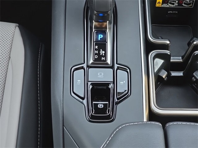 New 2026 Lexus TX 500h AWD image 25