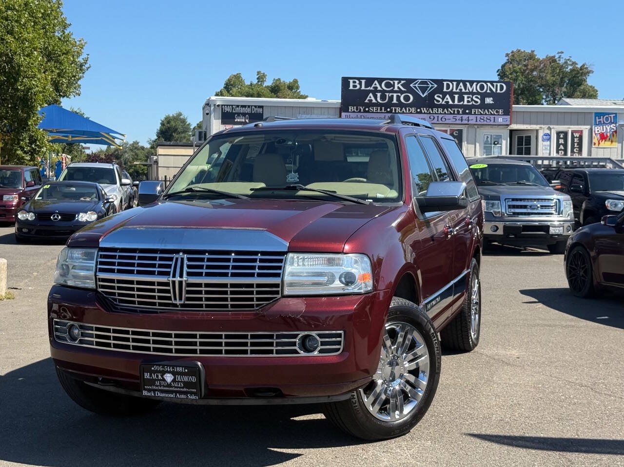 Used 2010 Lincoln Navigator 4WD image 10