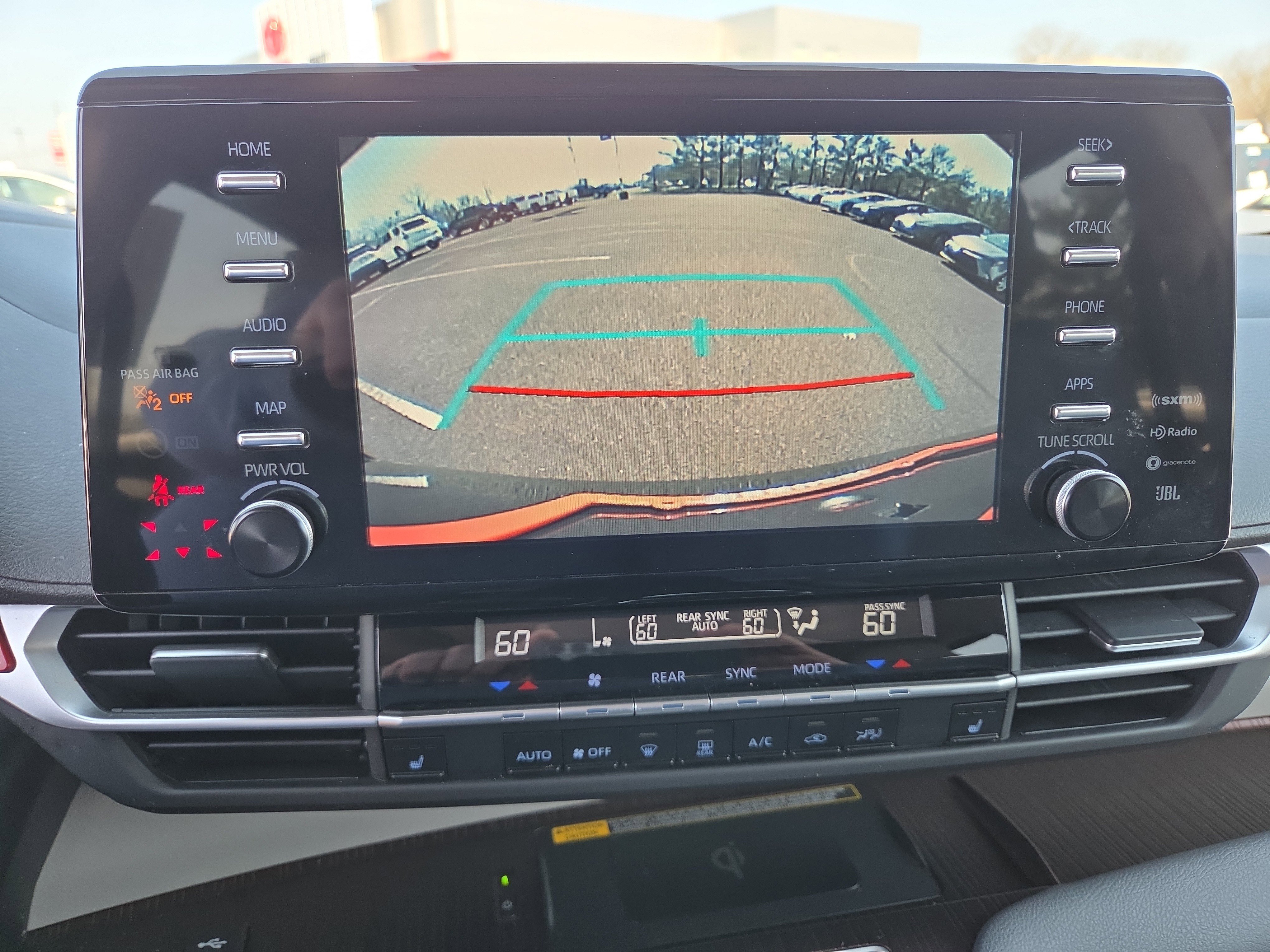 Used 2023 Toyota Sienna XLE w/ XLE Plus Package image 26