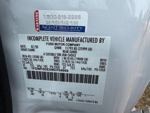 Used 2021 Ford F650 2WD Regular Cab Super Duty image 32