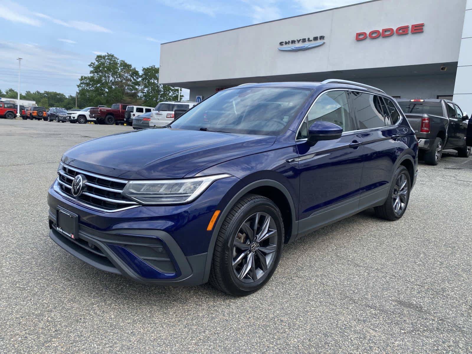 Used 2023 Volkswagen Tiguan SE AWD/4WD image 8