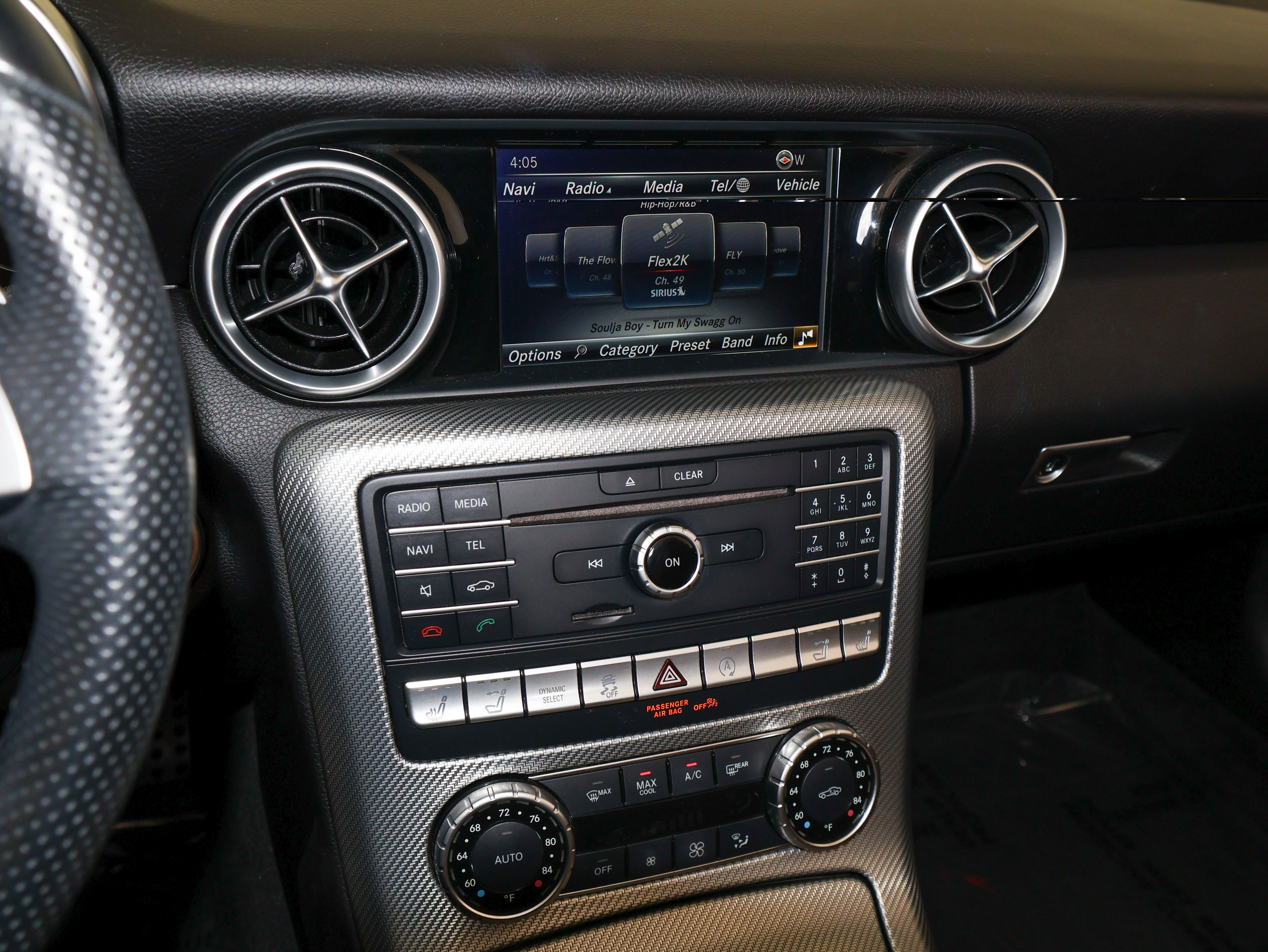 Used 2019 Mercedes-Benz SLC 43 AMG image 23