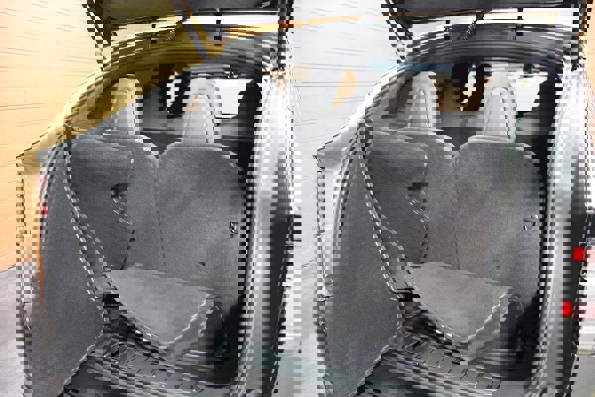 Used 2023 Tesla Model X image 35