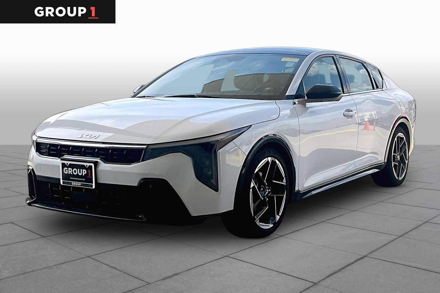 Used 2025 Kia K4 GT-Line w/ GT-Line Premium Package FWD image 1