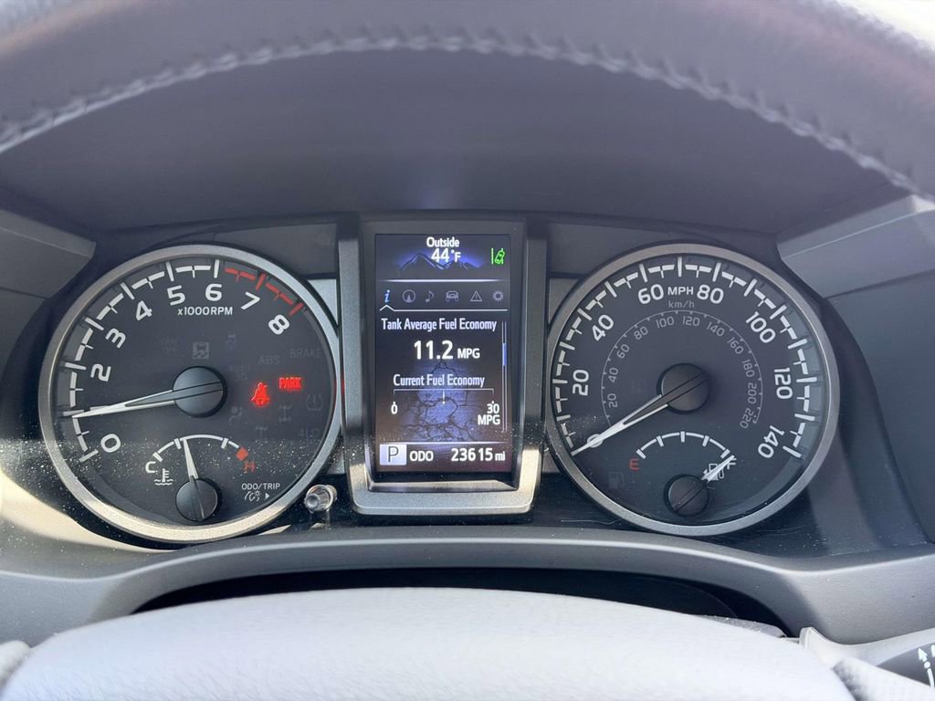 Used 2023 Toyota Tacoma TRD Off-Road w/ Advanced Technology Package image 9