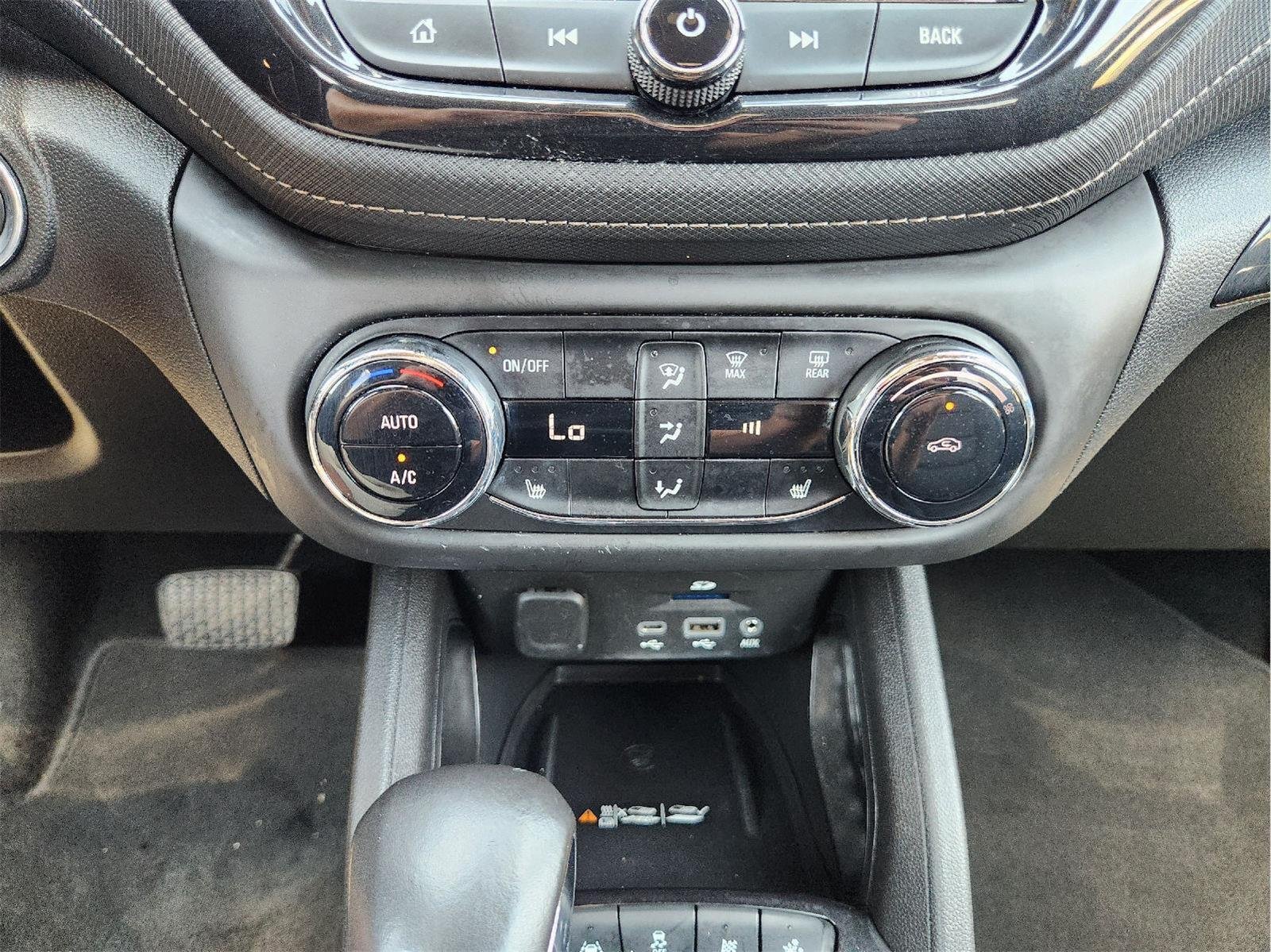 Used 2023 Chevrolet TrailBlazer ACTIV w/ Sun and Liftgate Package FWD image 18