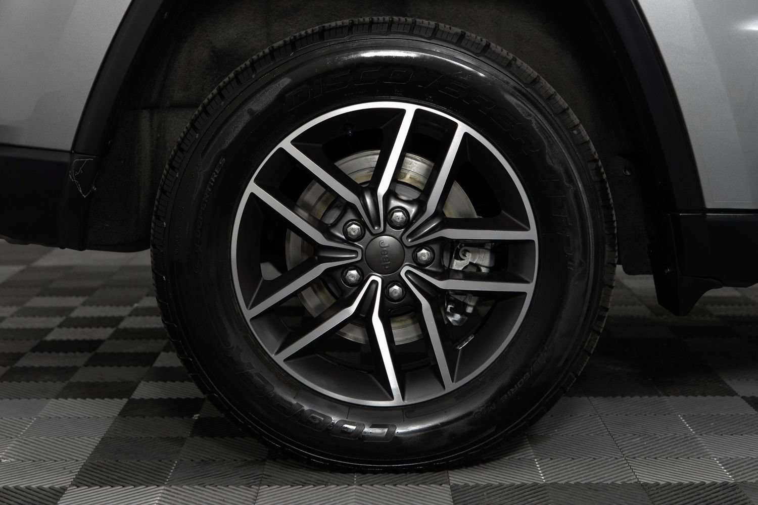 Used 2021 Jeep Grand Cherokee Limited AWD/4WD image 39