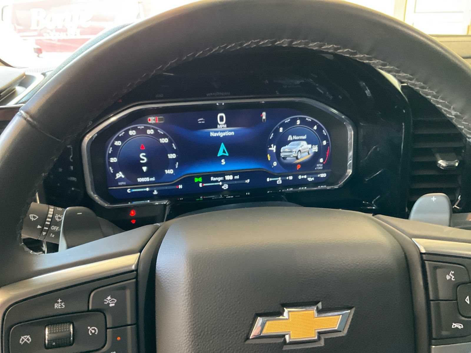 Used 2024 Chevrolet Silverado 1500 LTZ w/ LTZ Premium Package AWD/4WD image 26