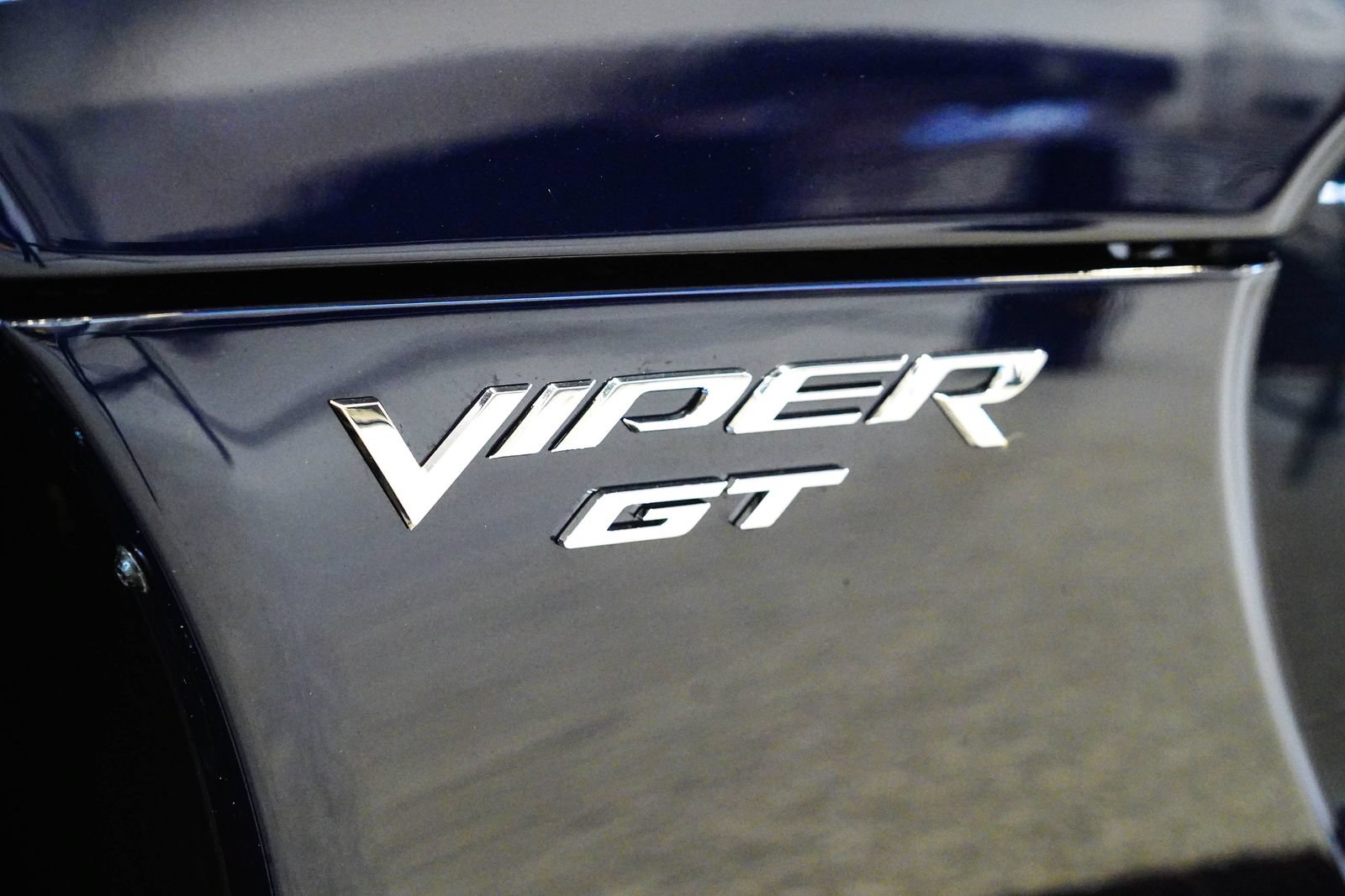 Used 2017 Dodge Viper GTC w/ GTS Interior Package RWD image 9
