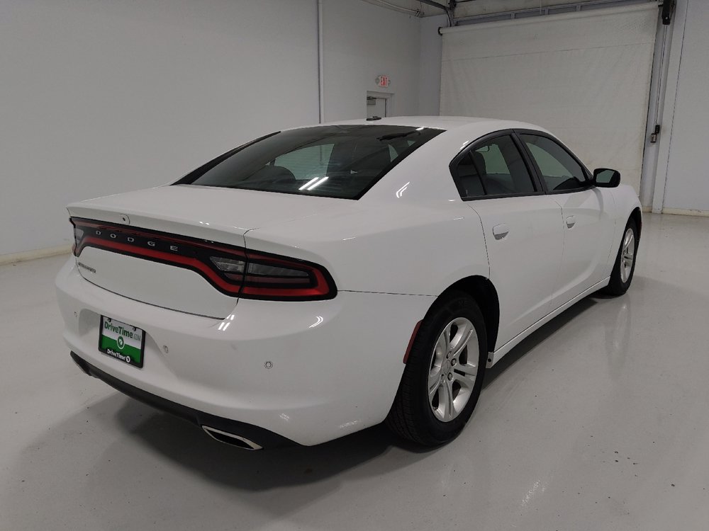Used 2022 Dodge Charger SXT w/ Cold Weather Package RWD image 9