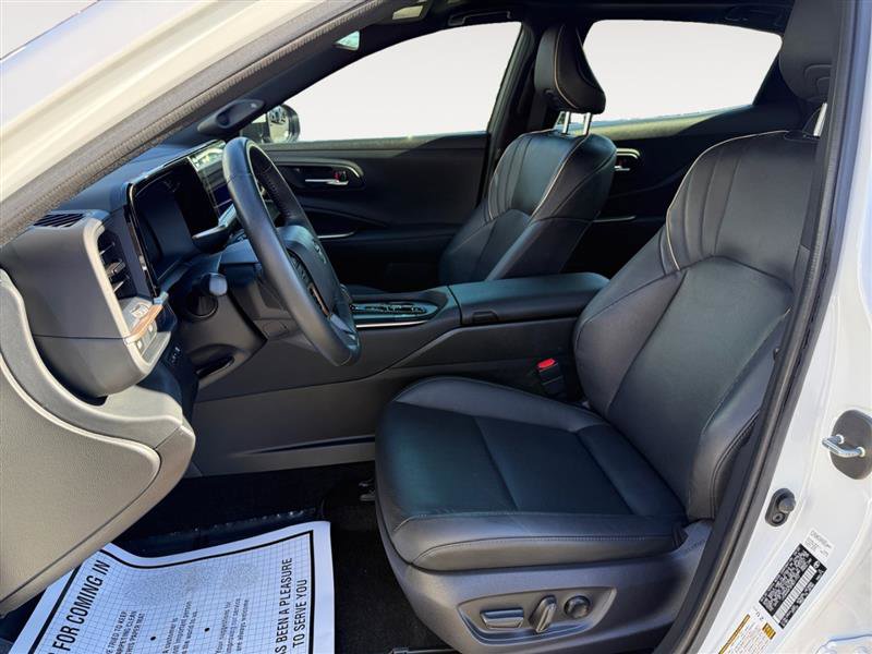 Used 2023 Toyota Crown image 10