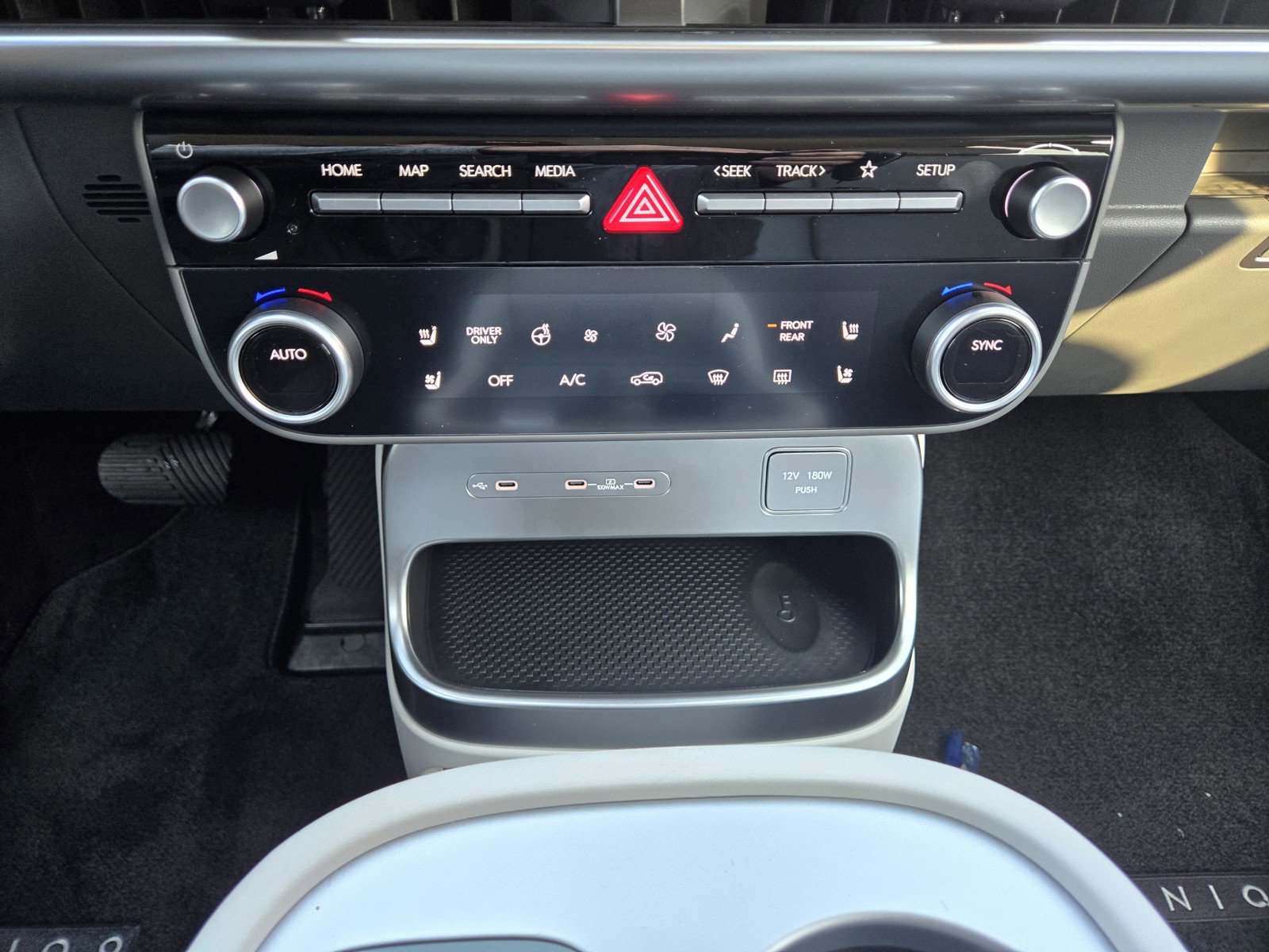 New 2026 Hyundai Ioniq 9 SEL image 21