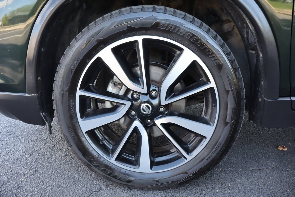 Used 2019 Nissan Rogue SL w/ Premium Package AWD/4WD image 42