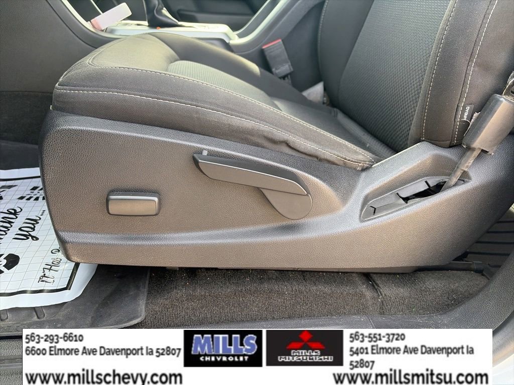 Used 2018 Chevrolet Colorado LT AWD/4WD image 12