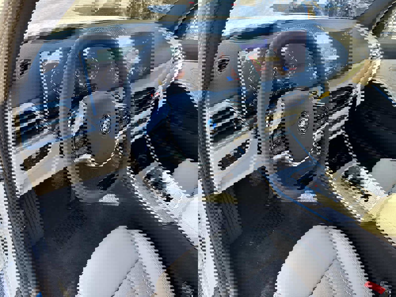 New 2026 BMW 330i Sedan w/ Premium Package image 21