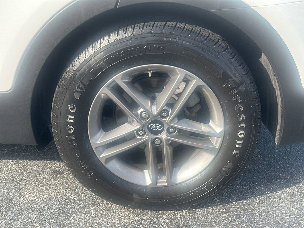 Used 2017 Hyundai Santa Fe Sport w/ 2.4L Tech Package 04 image 10