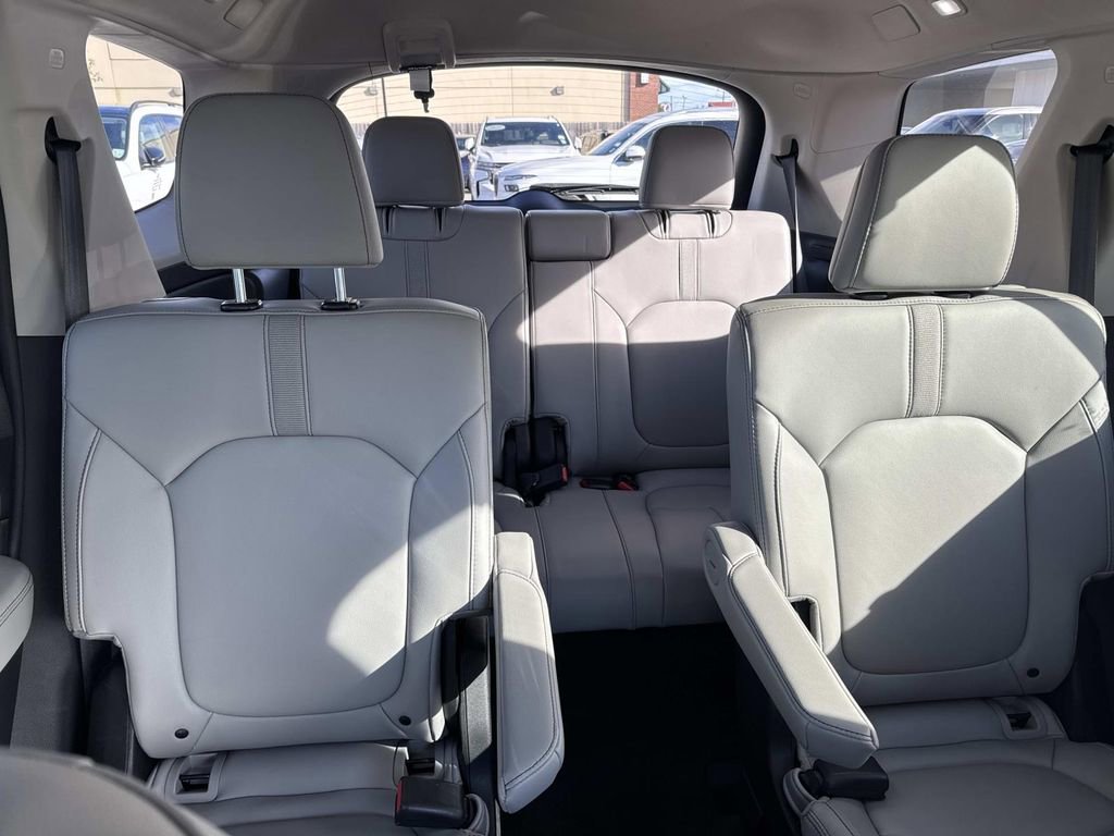 Used 2023 Honda Pilot EX-L image 9