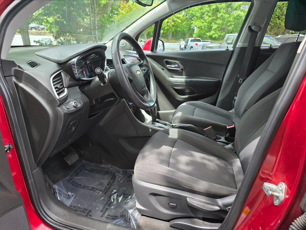 Used 2018 Chevrolet Trax LT AWD/4WD image 14