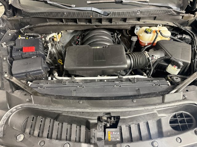 Used 2023 Chevrolet Suburban LT RWD image 38