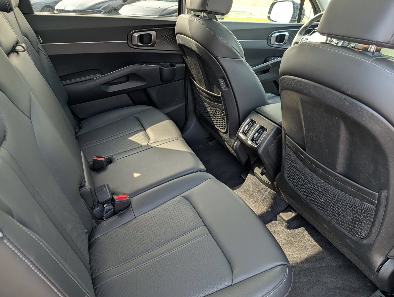 Used 2025 Kia Sorento S w/ Panoramic Sunroof Package FWD image 31