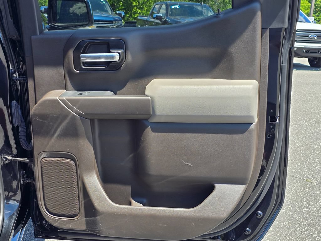 Certified 2022 Chevrolet Silverado 1500 LT AWD/4WD image 49
