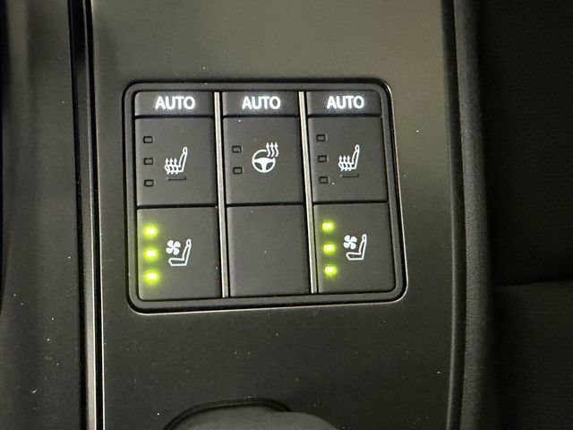 New 2026 Lexus UX 300h AWD image 27