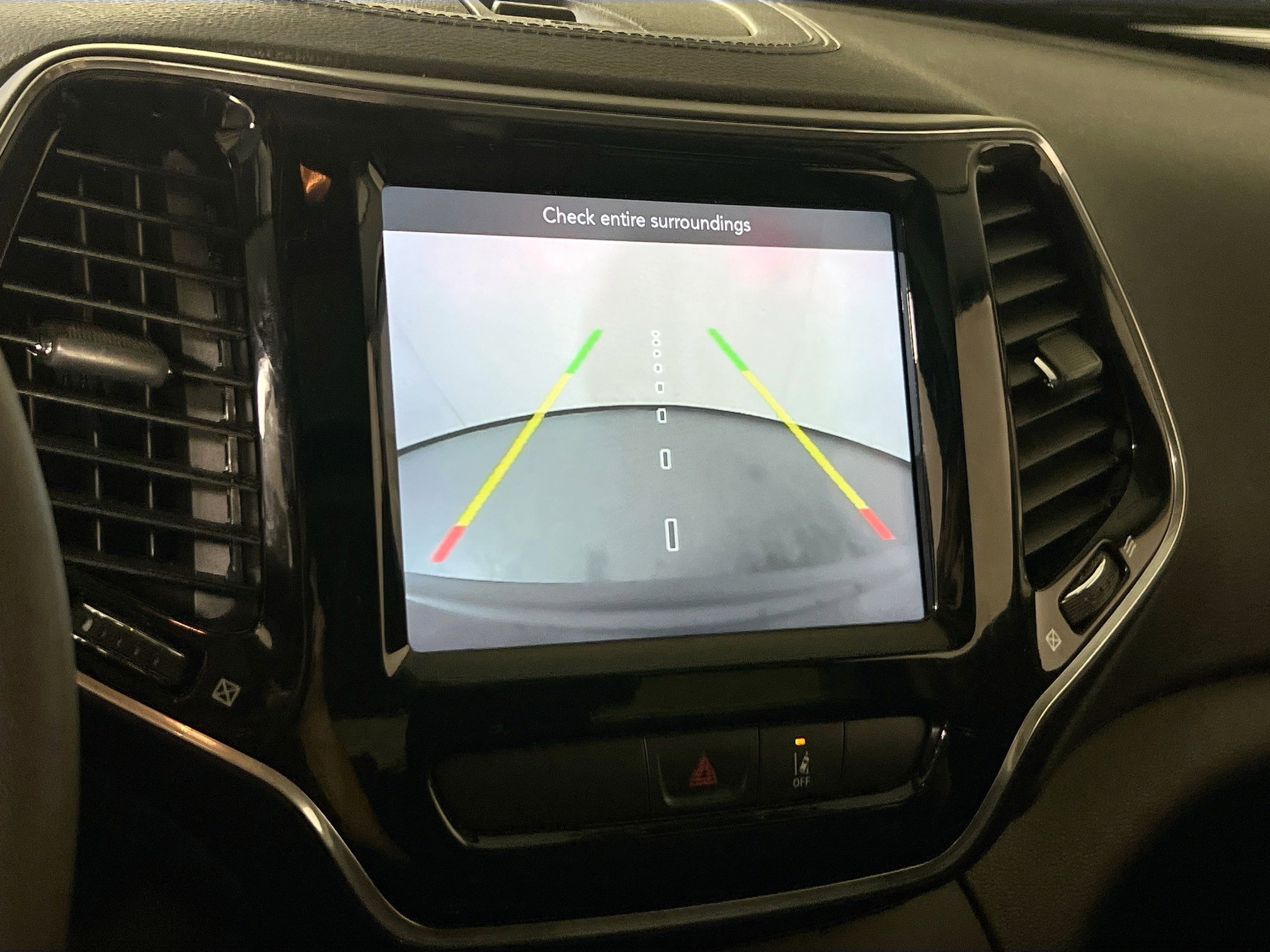 Used 2022 Jeep Cherokee Limited w/ Mopar Interior Package image 13