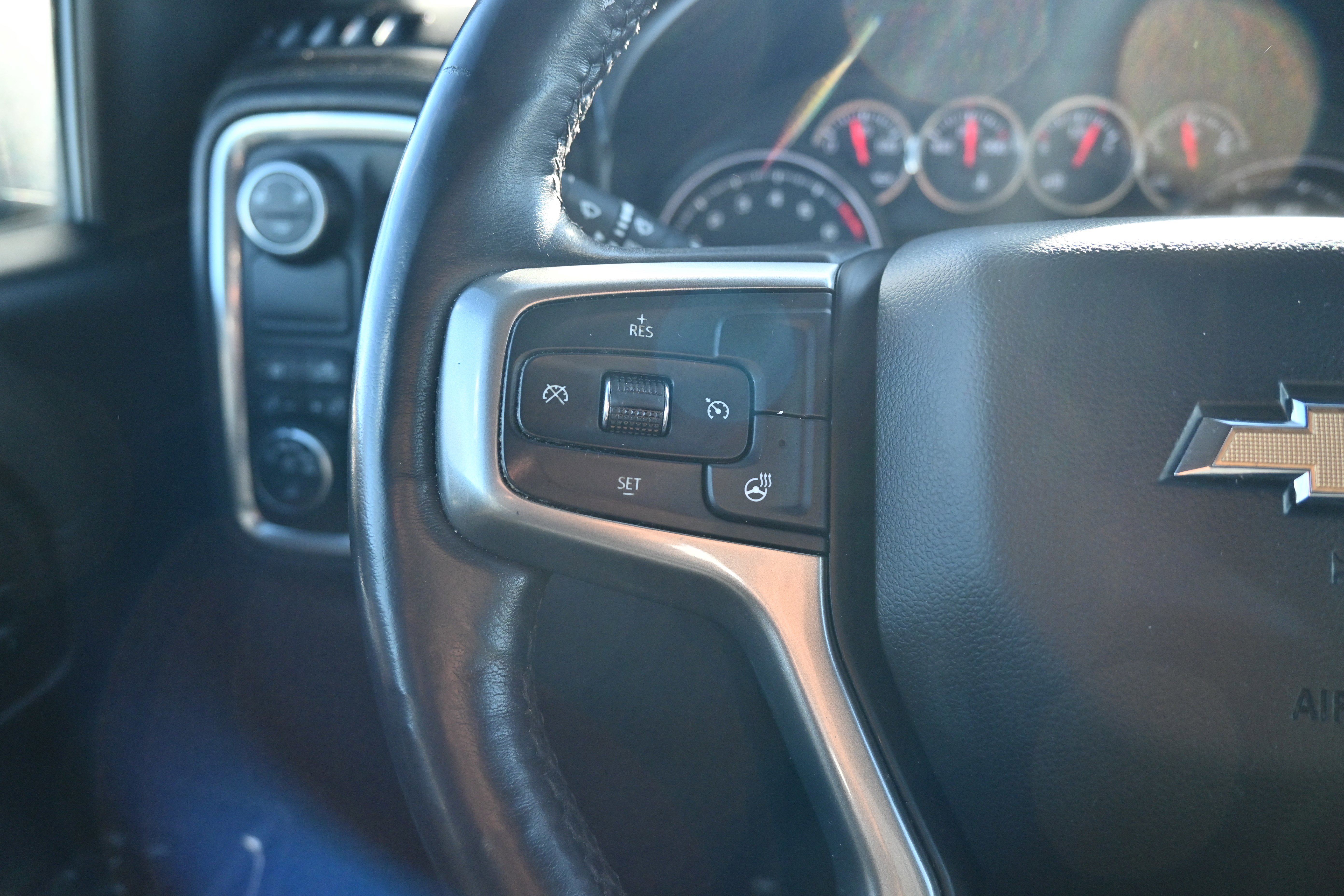 Used 2019 Chevrolet Silverado 1500 LTZ w/ LTZ Convenience Package image 19