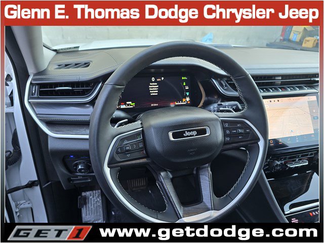 Used 2022 Jeep Grand Cherokee Limited 4xe image 16