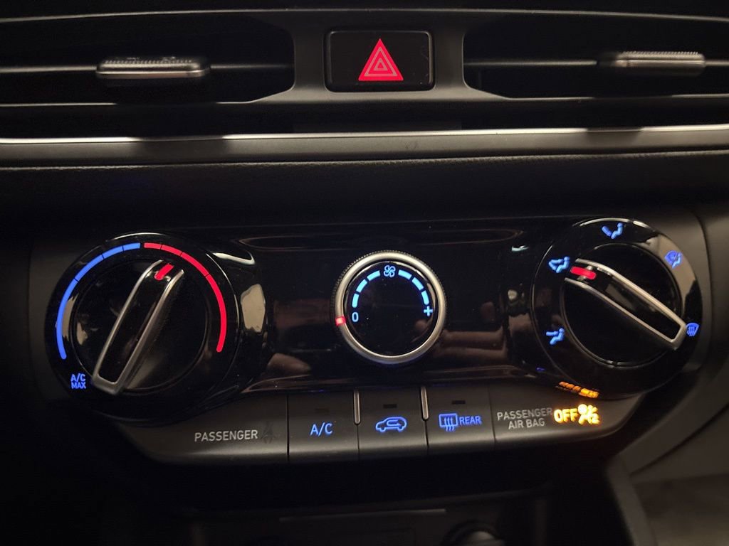 Used 2023 Hyundai Kona SEL w/ Cargo Package image 18