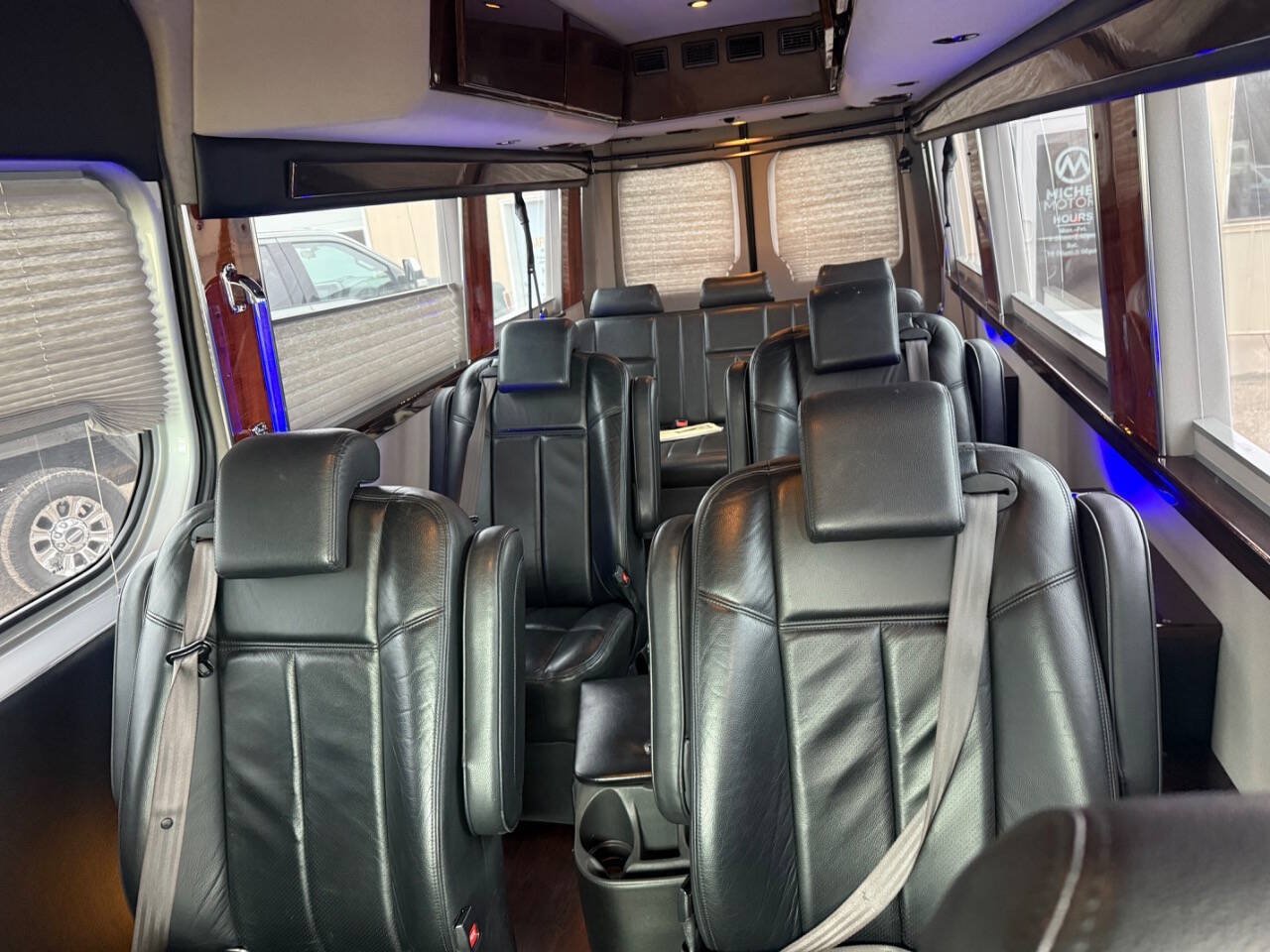 Used 2009 Dodge Sprinter 2500 RWD image 13