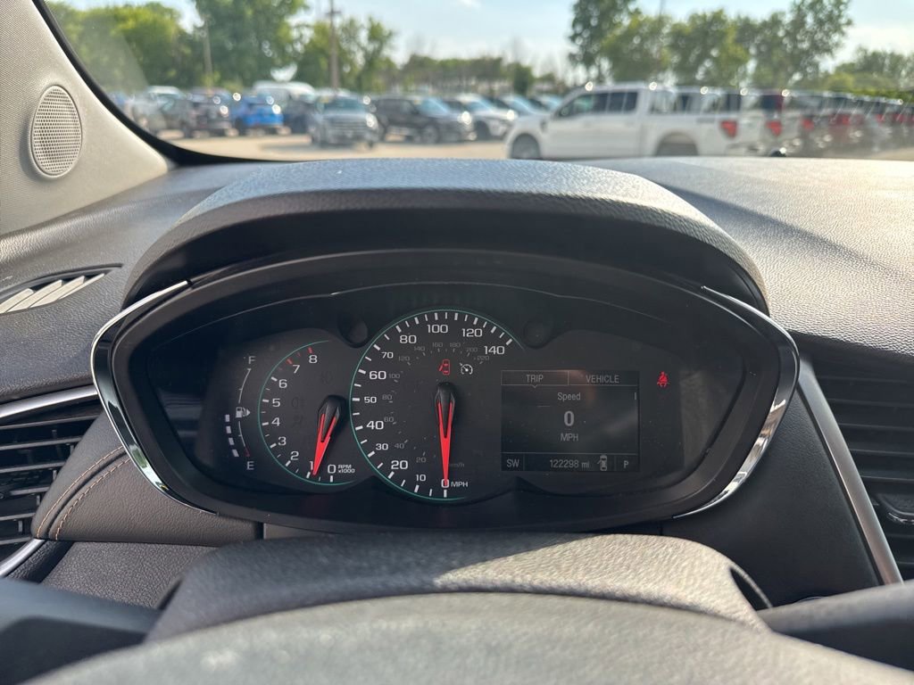 Used 2017 Chevrolet Trax LT w/ Driver Confidence Package AWD/4WD image 13