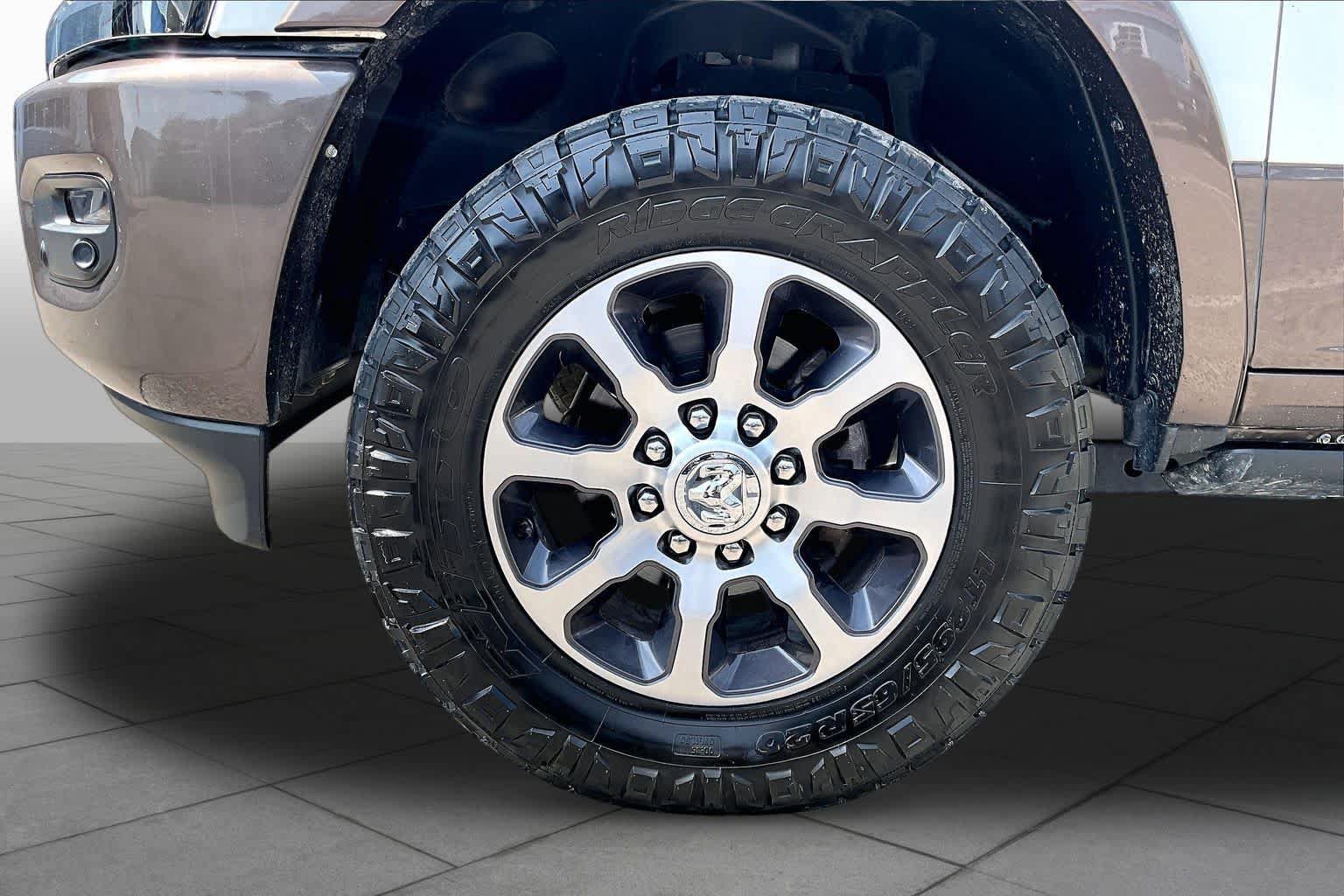 Used 2023 RAM 3500 Limited AWD/4WD image 13