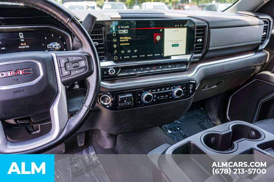 Used 2025 GMC Sierra 1500 SLT AWD/4WD image 31
