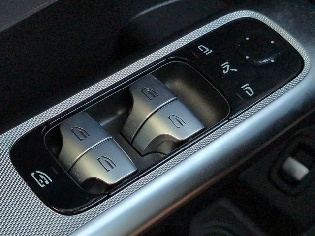 Certified 2026 Mercedes-Benz GLC 300 image 24