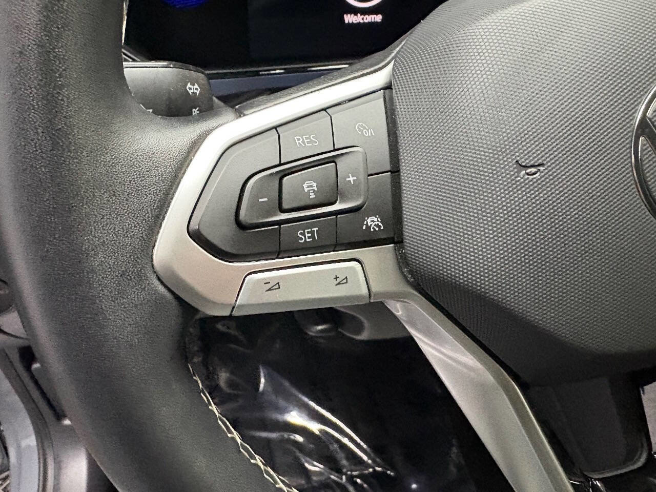 Used 2022 Volkswagen Taos SE image 22