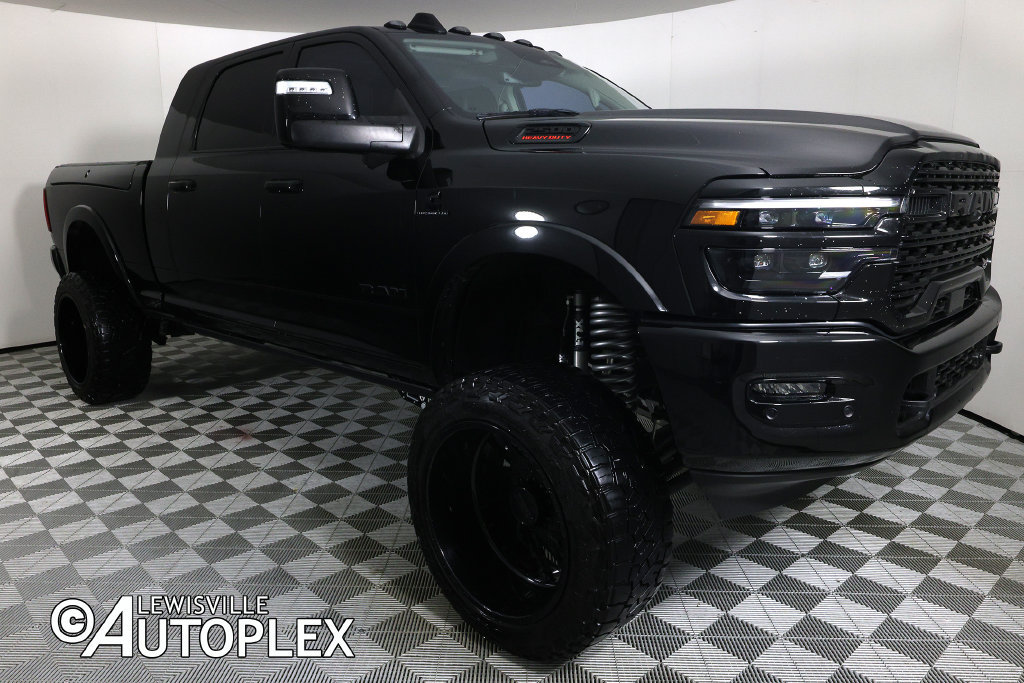 Used 2025 RAM 2500 Limited AWD/4WD image 3