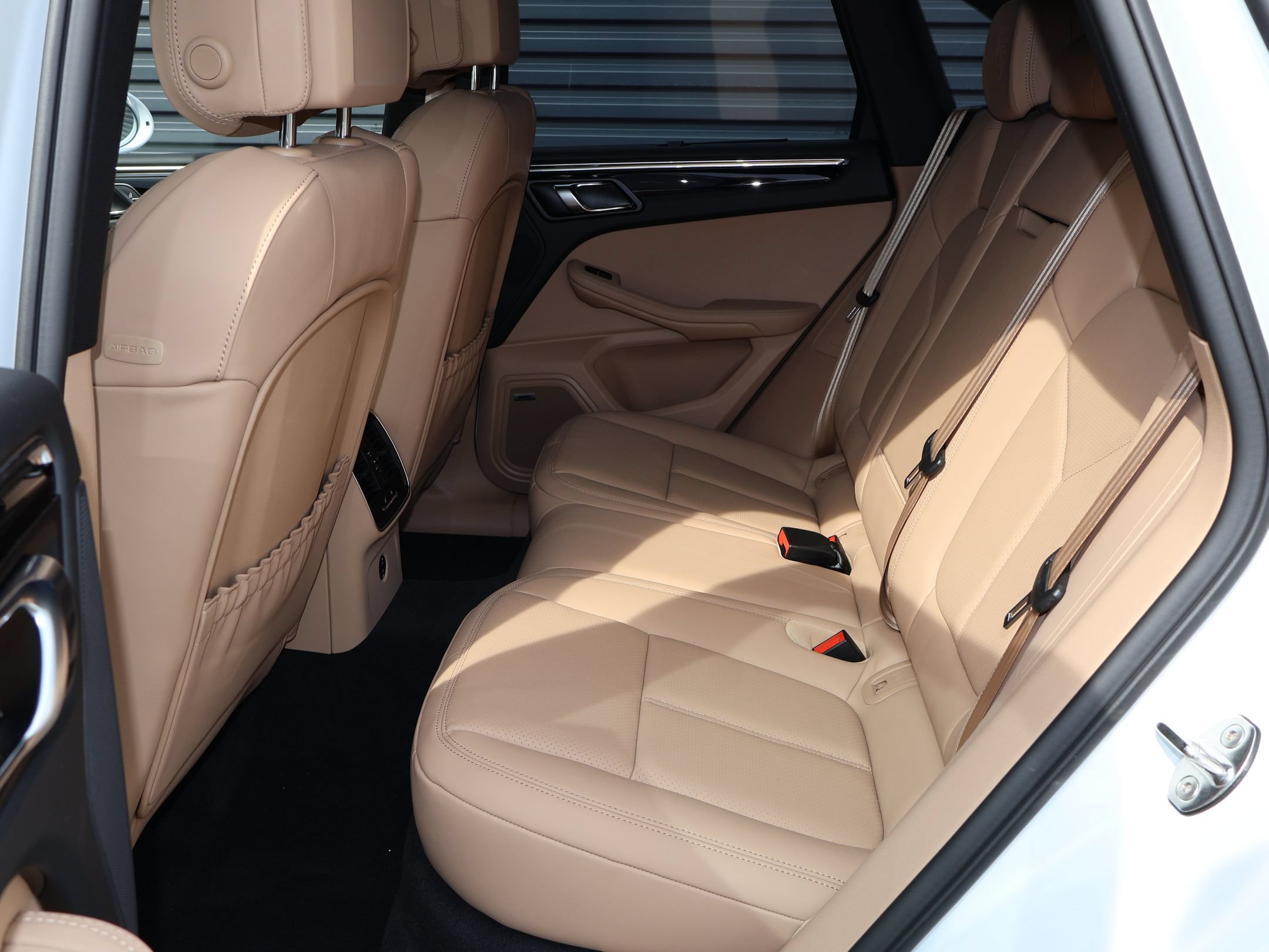 New 2026 Porsche Macan AWD/4WD image 26