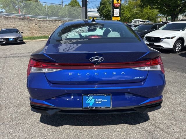Certified 2023 Hyundai Elantra Limited w/ Cargo Package FWD image 20