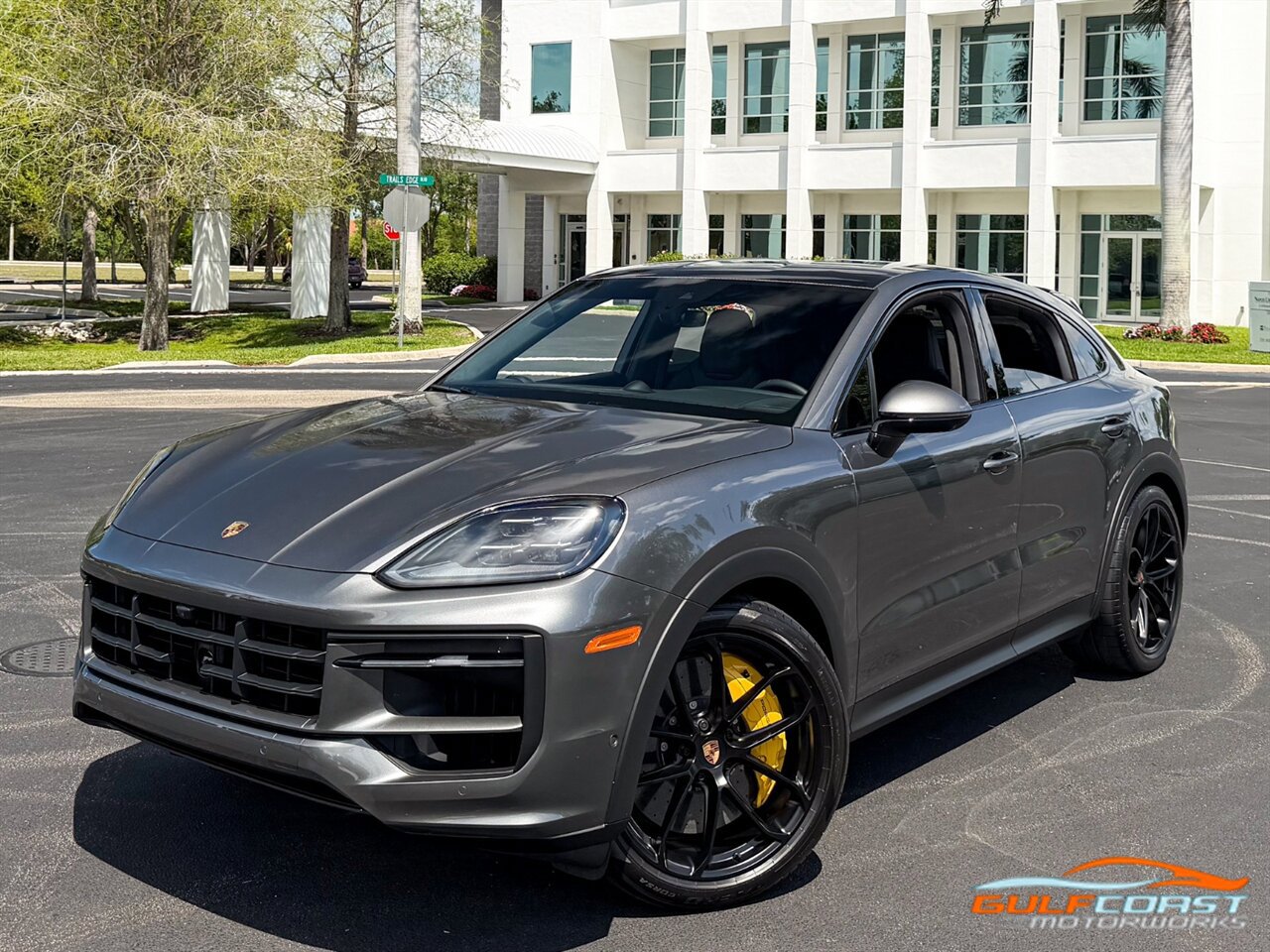 Used 2026 Porsche Cayenne GTS image 8