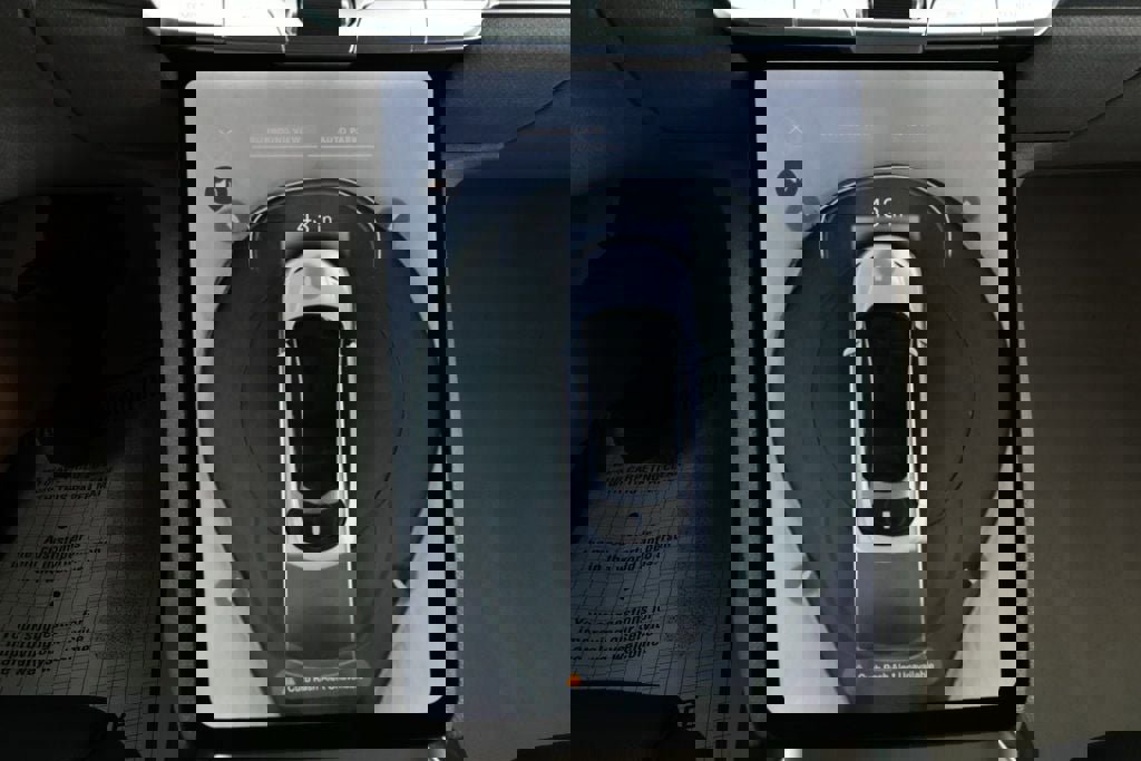 Used 2023 Lucid Air Touring image 21