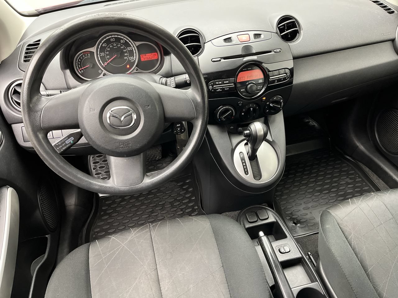 Used 2014 MAZDA MAZDA2 Sport FWD image 10