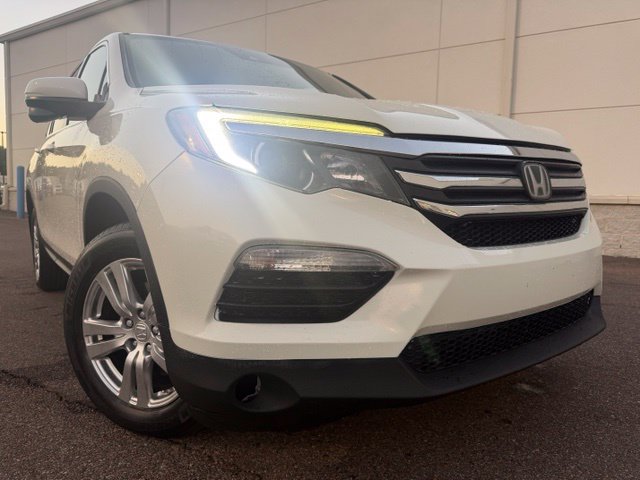 Used 2017 Honda Pilot EX-L image 2