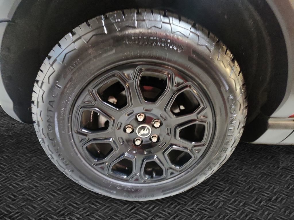 Used 2025 Ford Bronco Sport Badlands AWD/4WD image 11