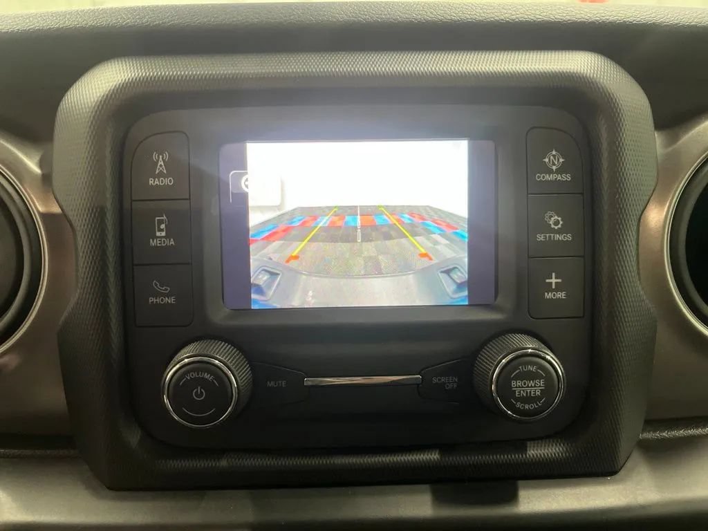 Used 2021 Jeep Gladiator Sport AWD/4WD image 22