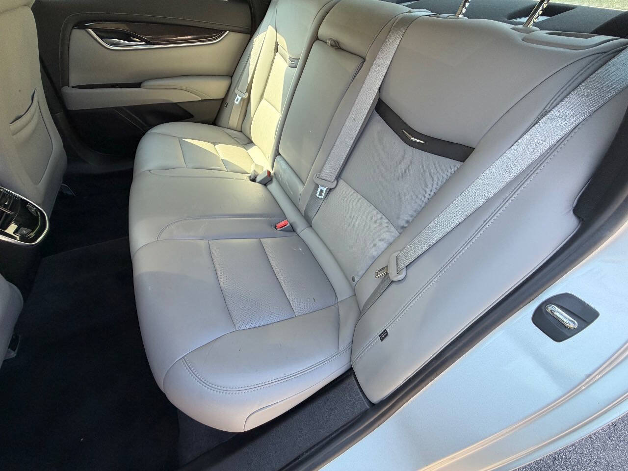 Used 2013 Cadillac XTS Luxury w/ Driver Awareness Package AWD/4WD image 8