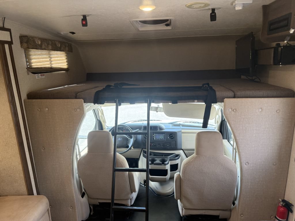 Used 2017 Ford E-450 and Econoline 450 Super Duty w/ Motorhome Prep Package RWD image 39
