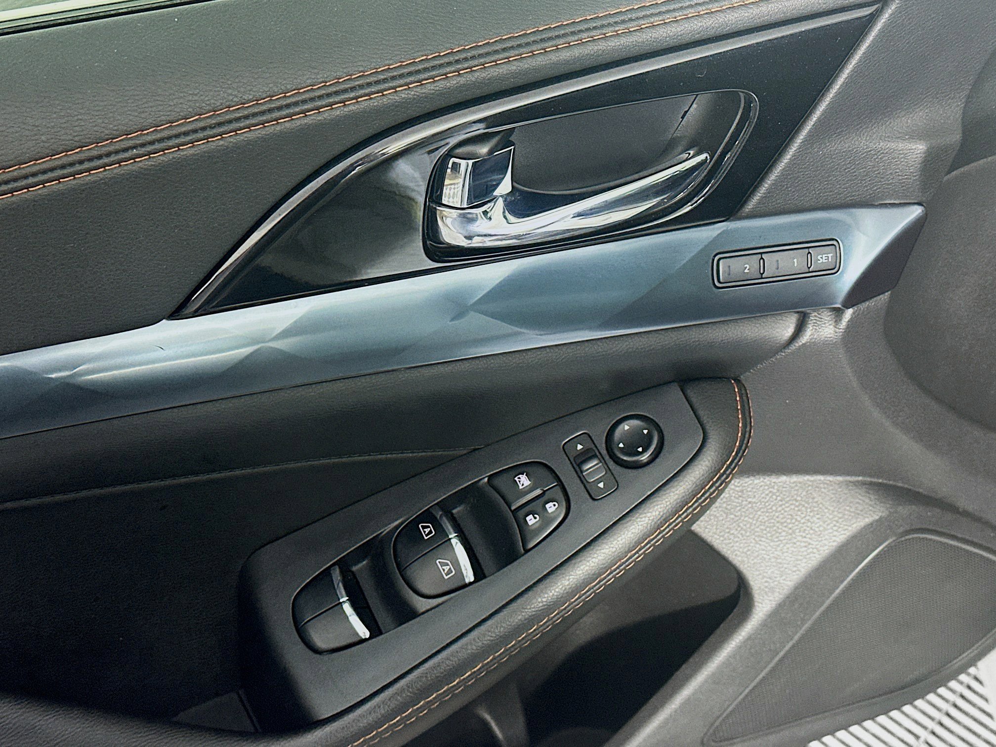 Used 2021 Nissan Maxima SR w/ Sport Mat Group image 15